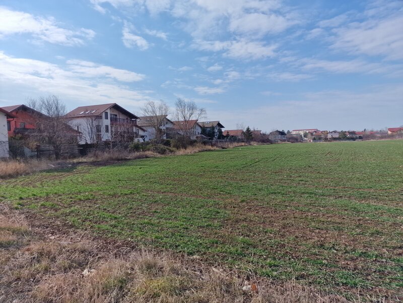 Ilfov loturi de teren in Balotesti- Saftica  langa case si utilitati